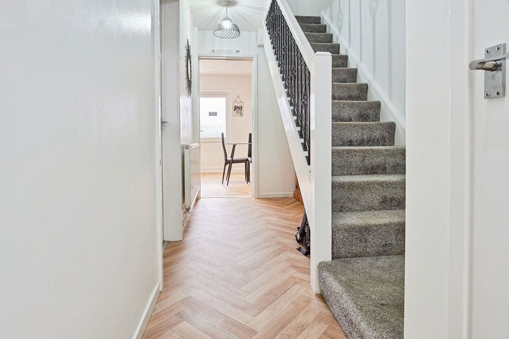 Property photo 3 of 20 Hallway