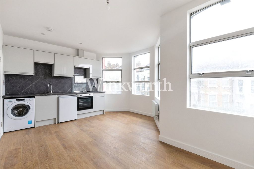 Property photo 3 of 7 Picture No. 02