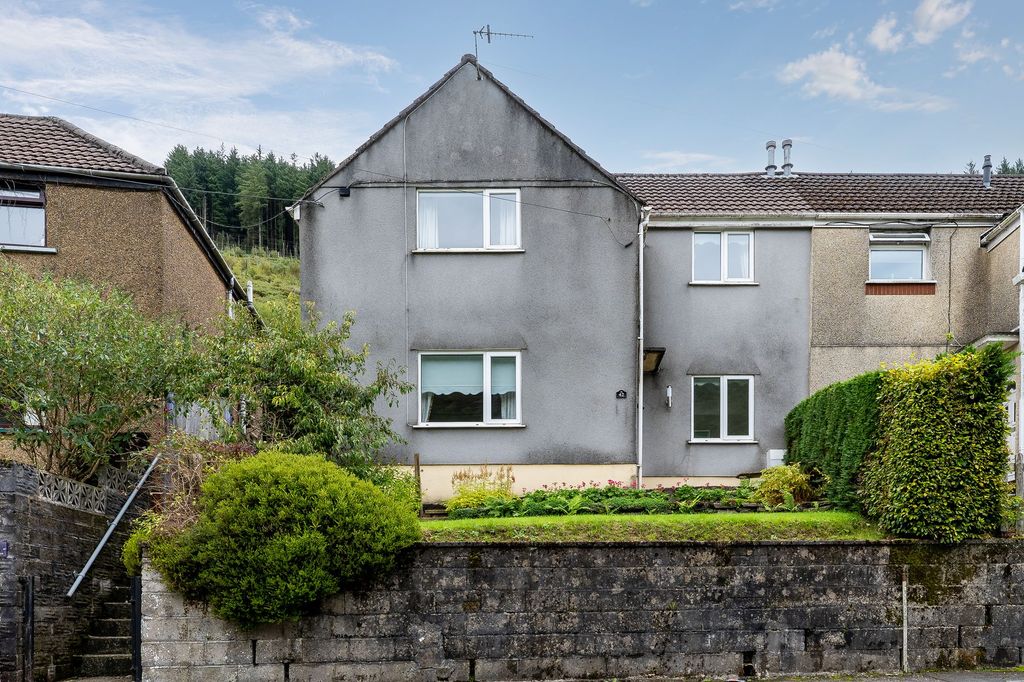 Property photo 1 of 46