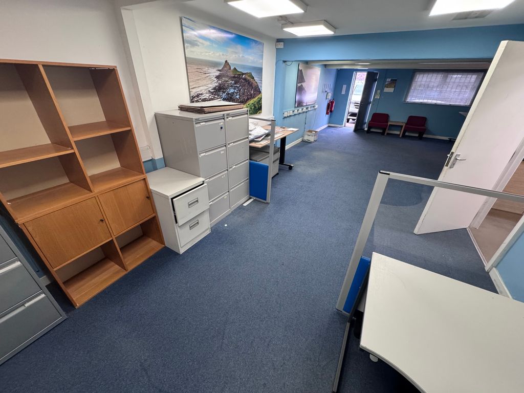 Property photo 3 of 13