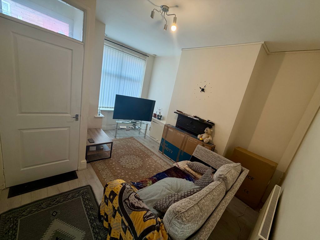 Property photo 3 of 9