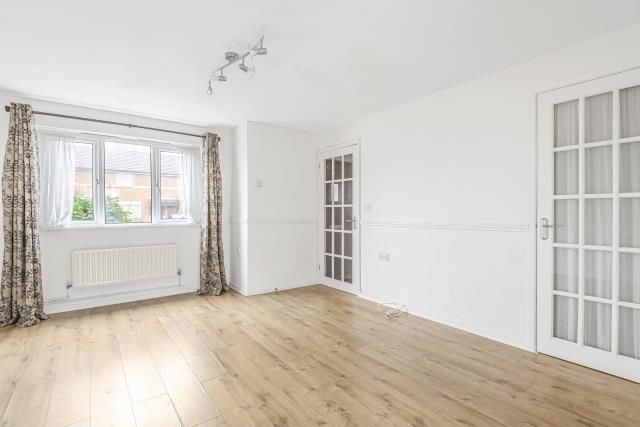 Property photo 2 of 10 Internal View