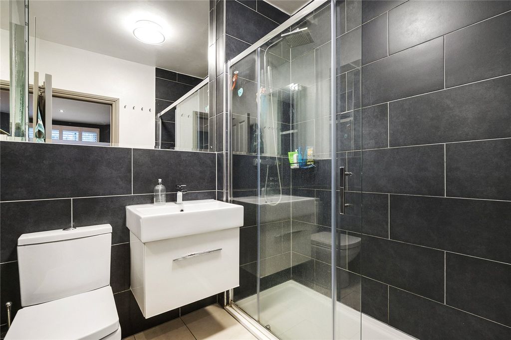 Property photo 3 of 20 Picture No. 12