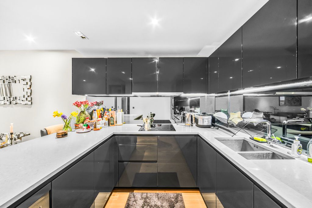 Property photo 3 of 22 Picture No. 20