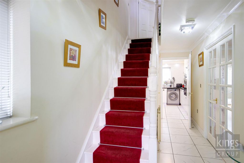 Property photo 3 of 23