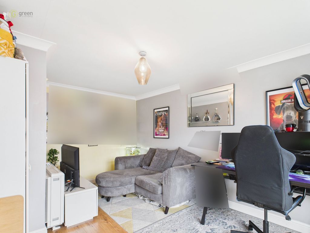 Property photo 2 of 21 Cam05459G0Pr0101Still004