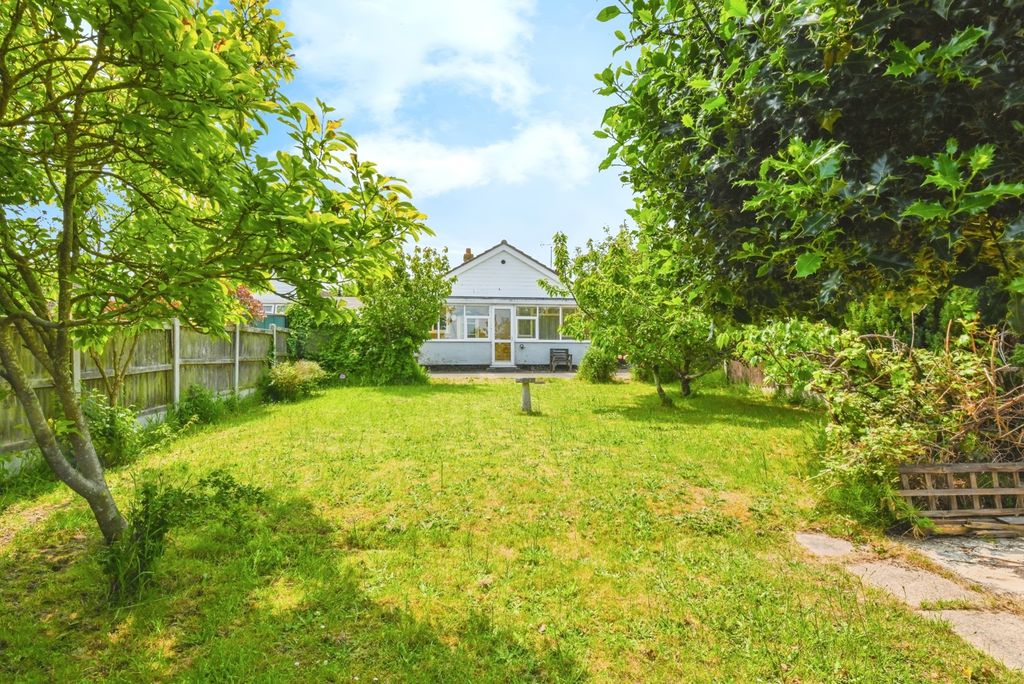 Property photo 1 of 17 Garden