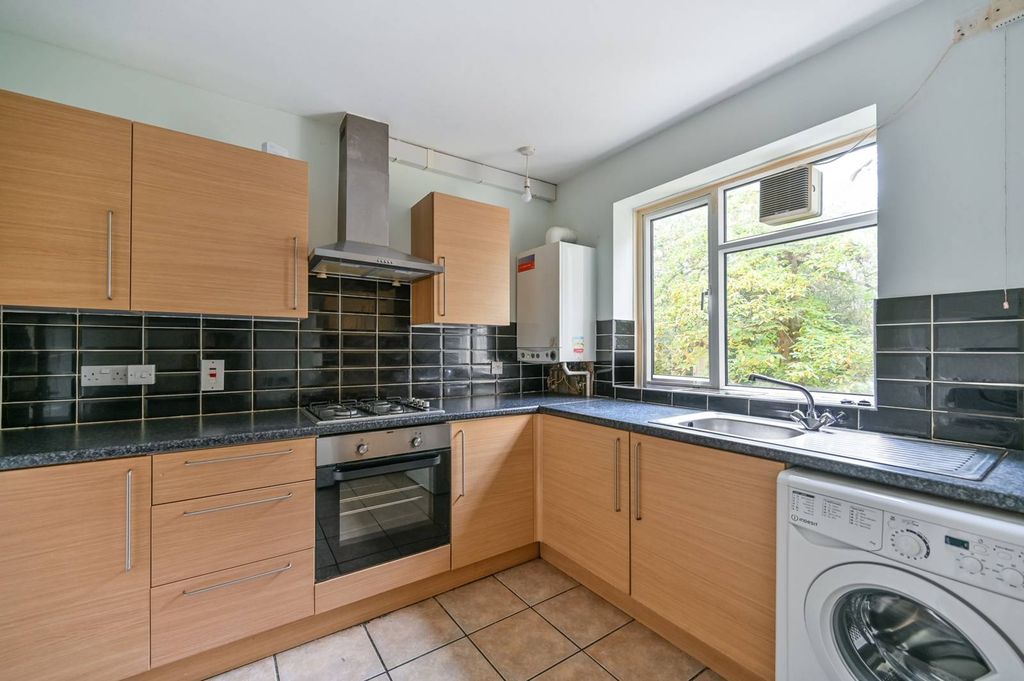 Property photo 3 of 8