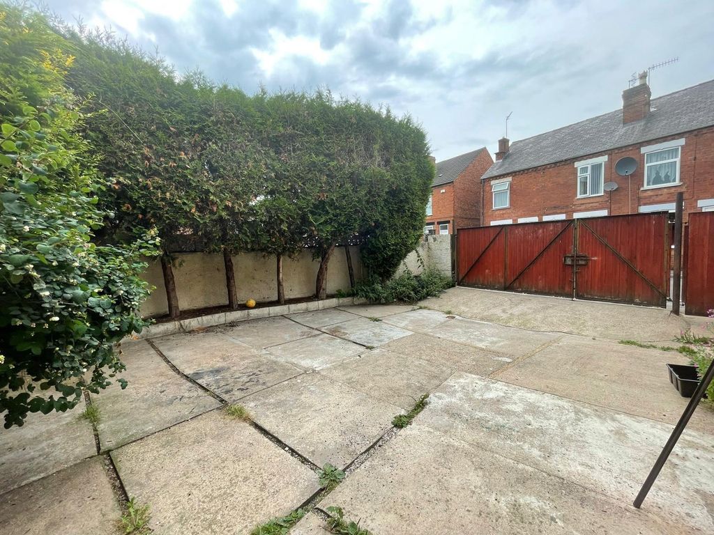 Property photo 1 of 16 Garden