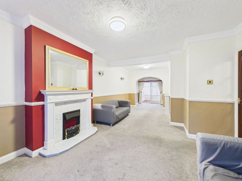 Property photo 2 of 12 Lounge/Diner