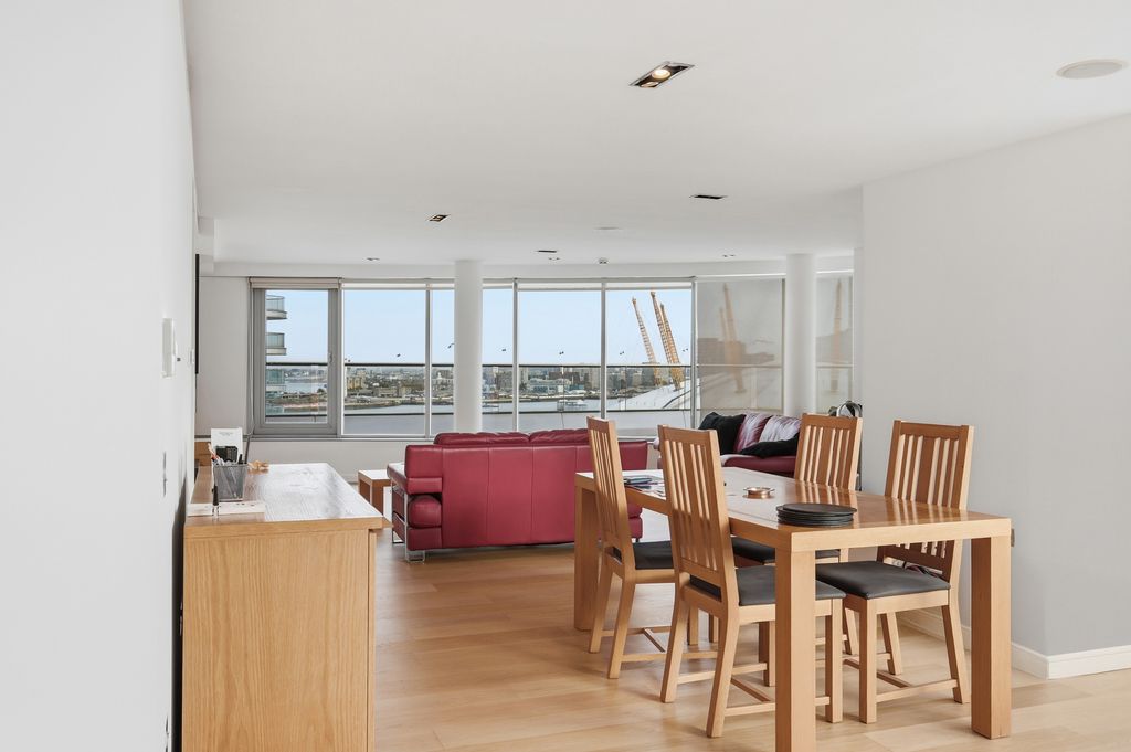 Property photo 3 of 34 Photo 3