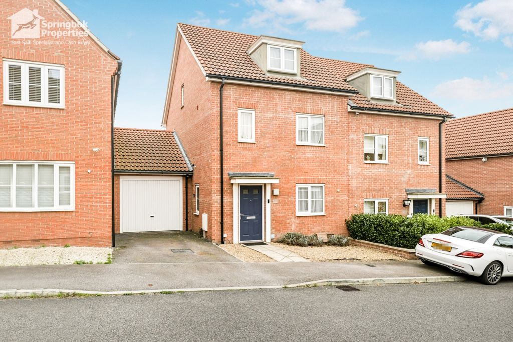 Property photo 1 of 17 Front View