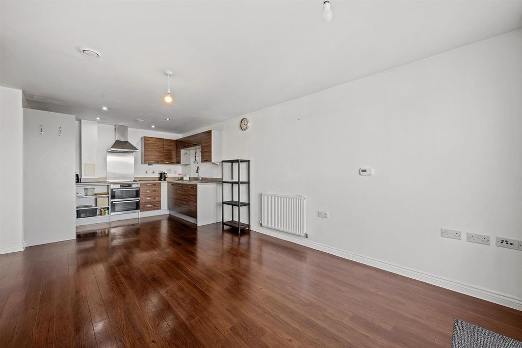 Property photo 2 of 16 Dsc_9110.Jpg