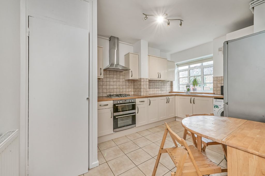 Property photo 2 of 10 Picture No. 03