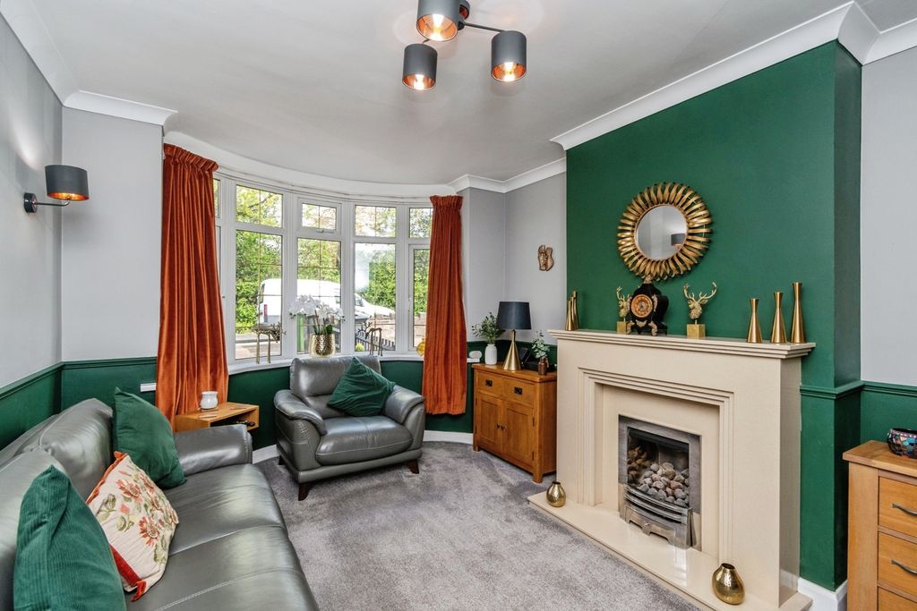 Property photo 2 of 20 Pbox-Img.Jpg