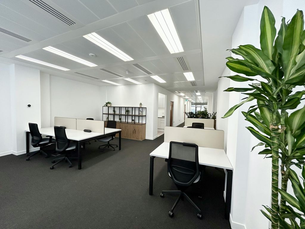 Property photo 3 of 10 2