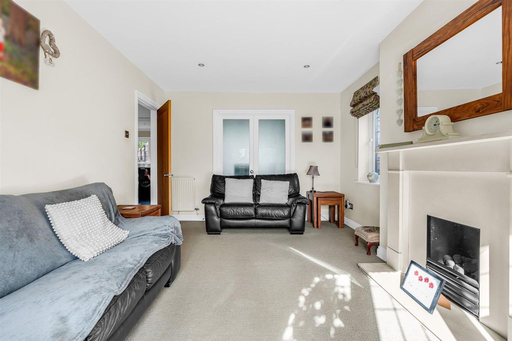 Property photo 3 of 22 Internal-4.Jpg