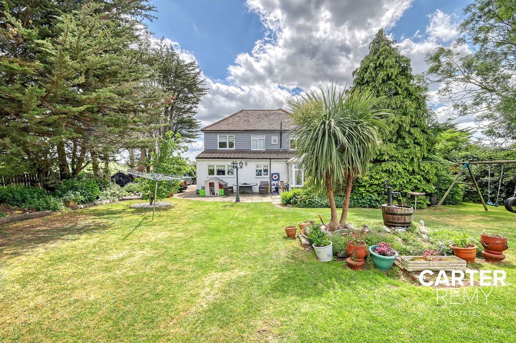 Property photo 3 of 47