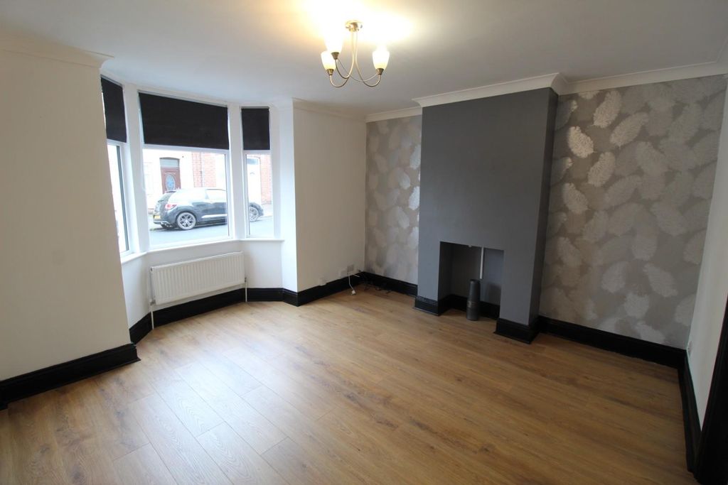 Property photo 3 of 14 Img_0056.Jpg