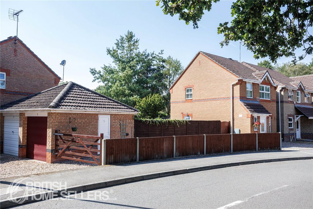 Property photo 2 of 17 Picture No. 18