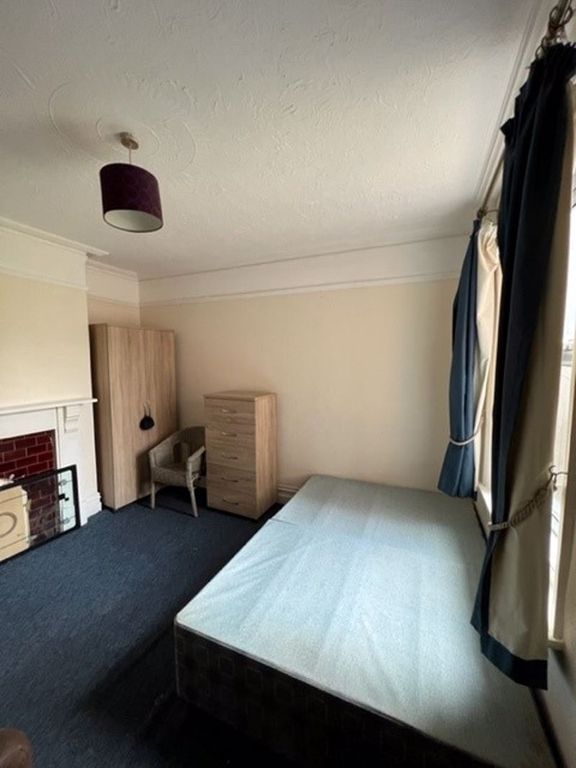 Property photo 2 of 8 Photo 11