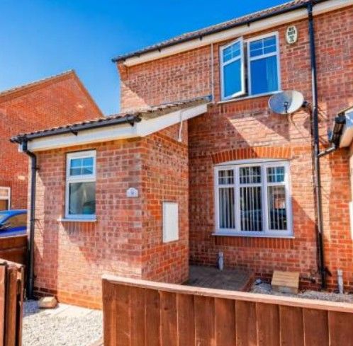 Property photo 1 of 11