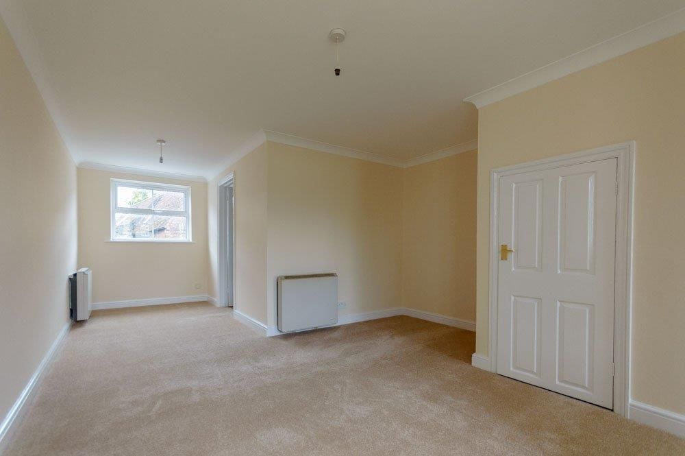 Property photo 2 of 11 Image