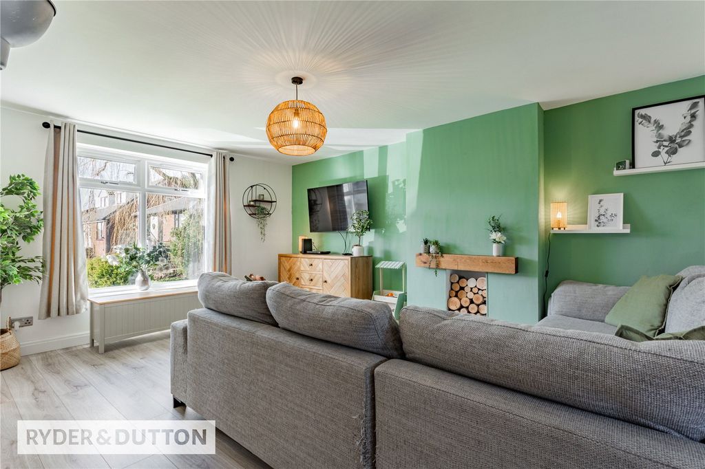 Property photo 3 of 17 Picture 3