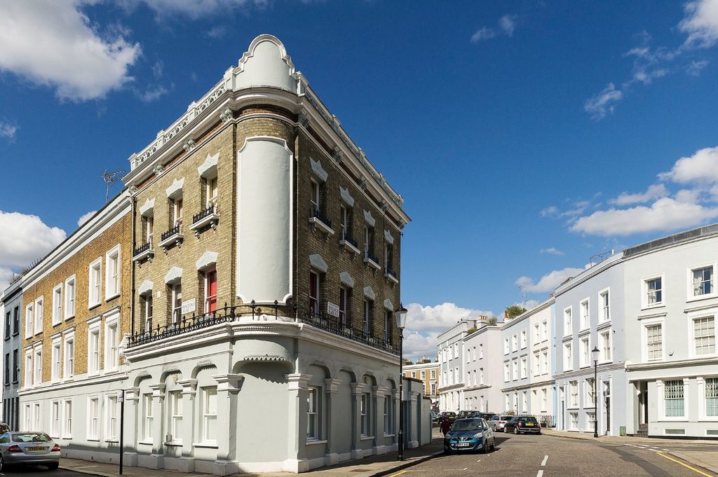 Property photo 1 of 8 Exterior