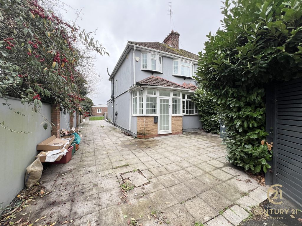 Property photo 2 of 15