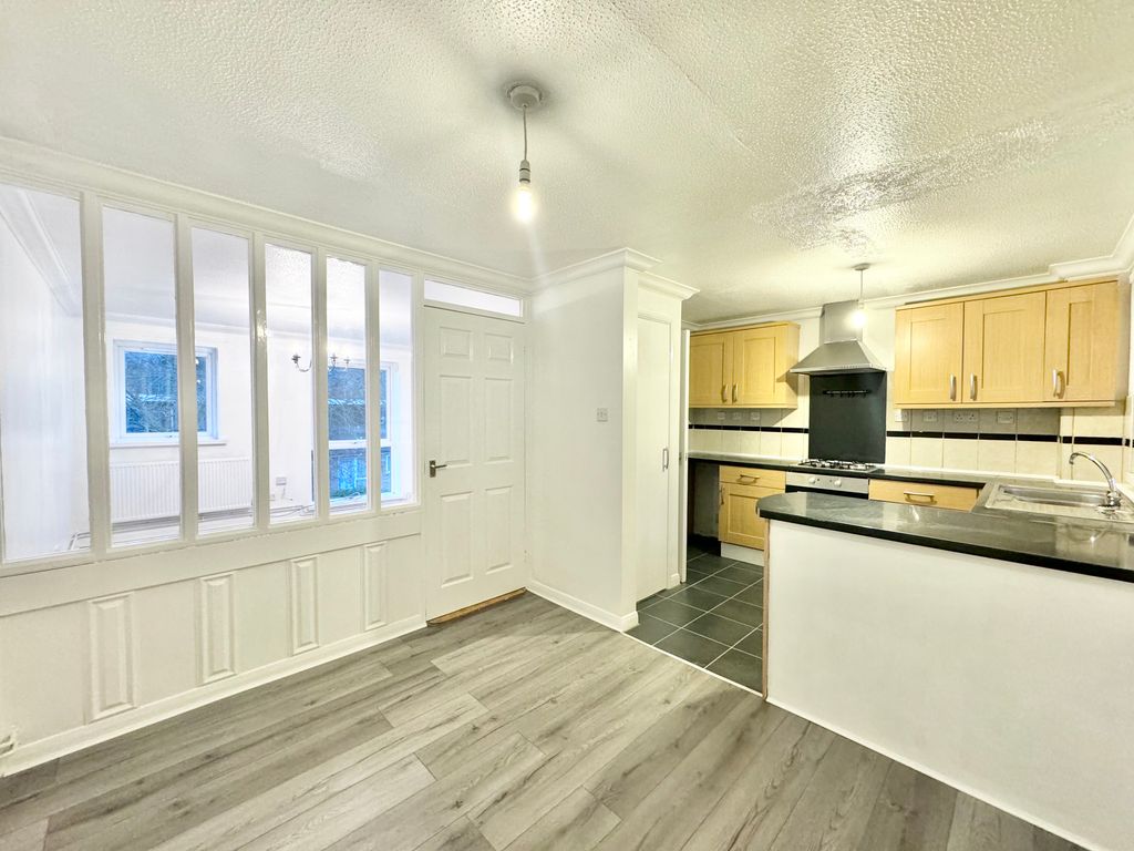 Property photo 3 of 13 Dining Room