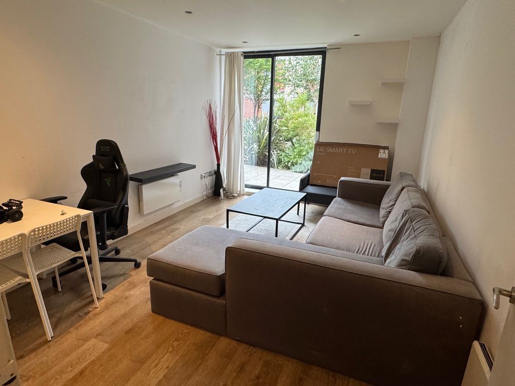 Property photo 3 of 16