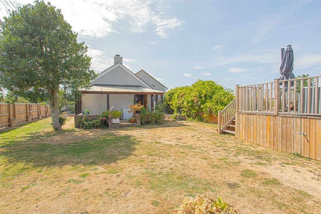 Property photo 3 of 22 Picture No. 19