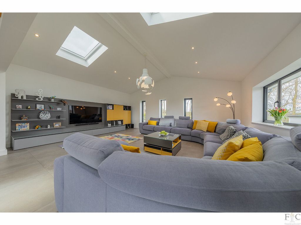 Additional image 19 of 6 bed detached house for saleChestnut Drive Stretton Hall, Great Glen LE2
