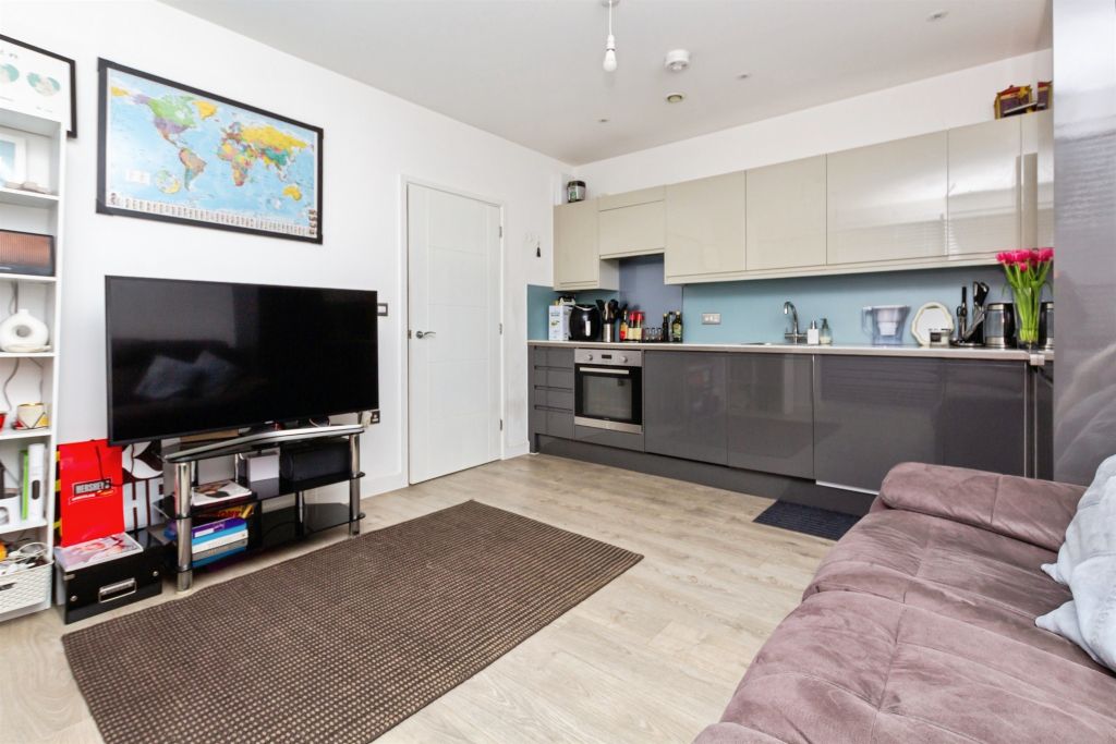 Property photo 3 of 18