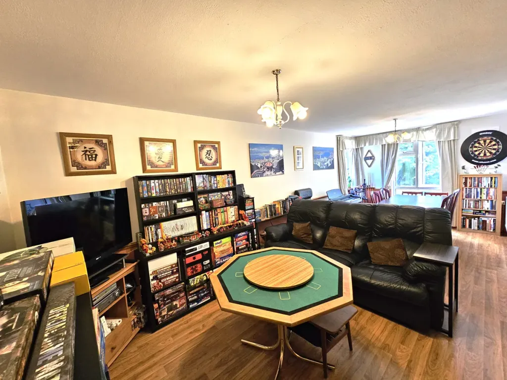Property photo 3 of 12