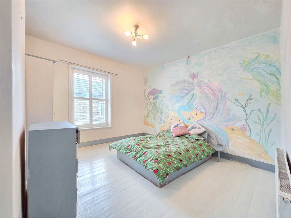 Property photo 2 of 16 Bedroom One