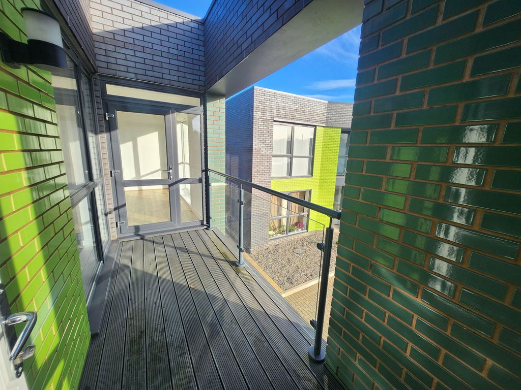 Property photo 3 of 13