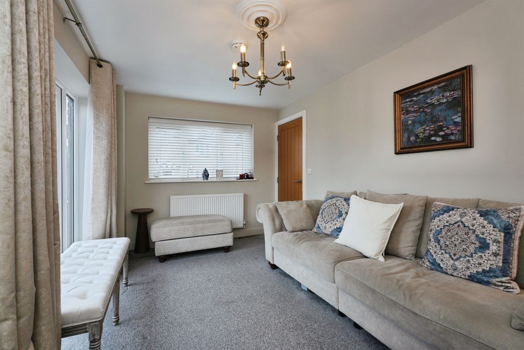 Property photo 2 of 20