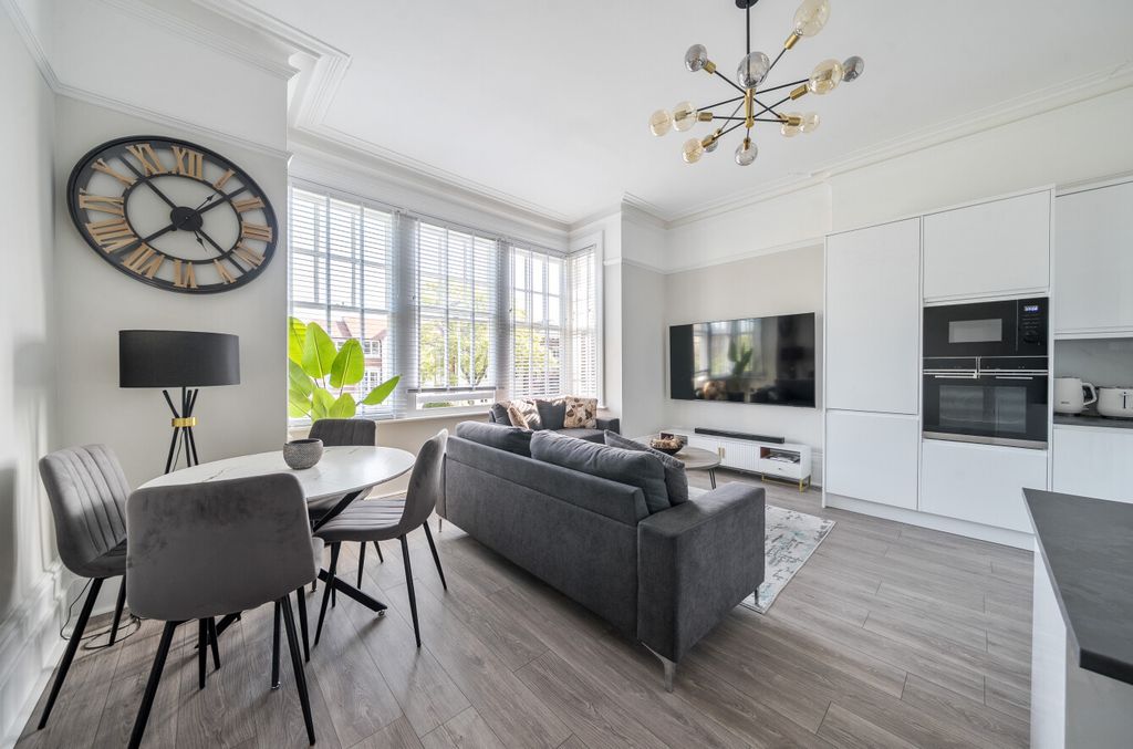 Property photo 3 of 13 1466084-12-6A1089...
