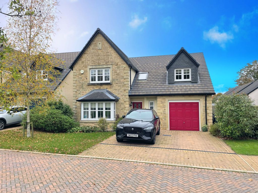 Property photo 1 of 35