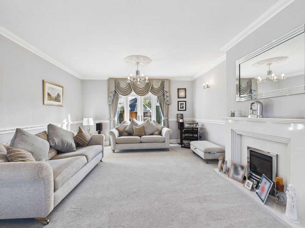 Property photo 2 of 43