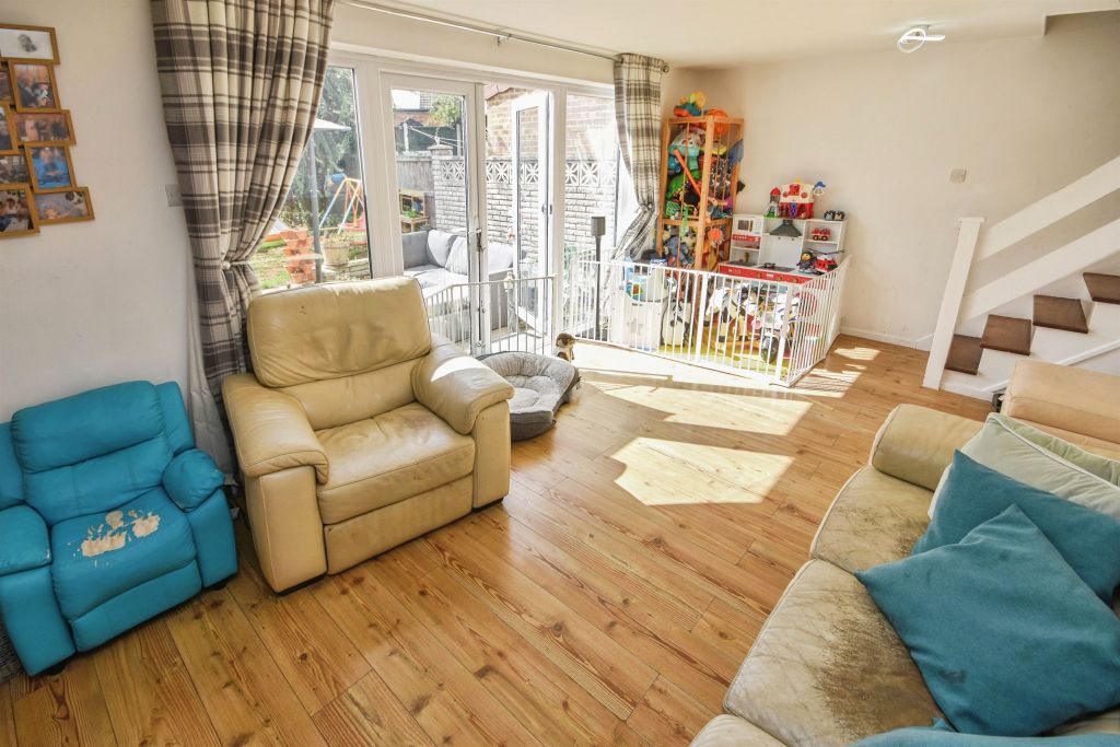 Property photo 3 of 17