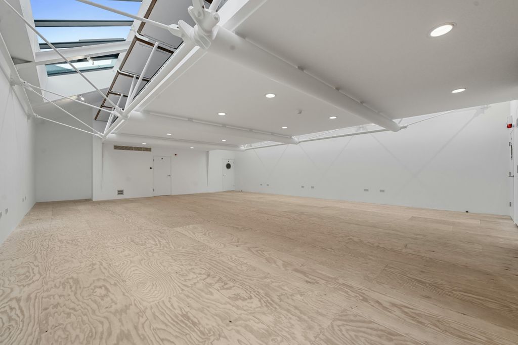 Property photo 2 of 17 Olpil2Mundenstreet14.Jpg