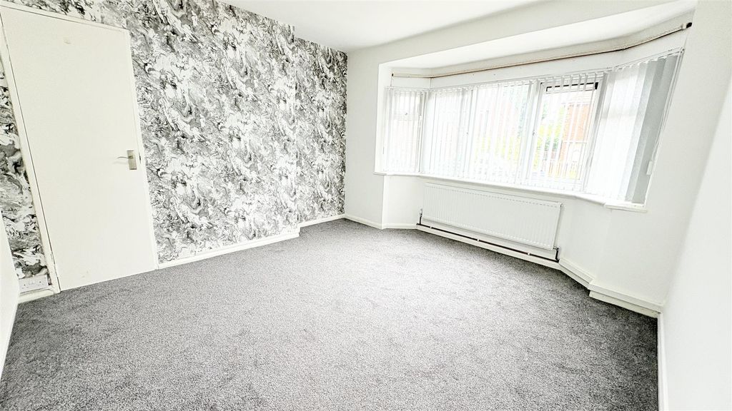 Property photo 2 of 12 Living Room