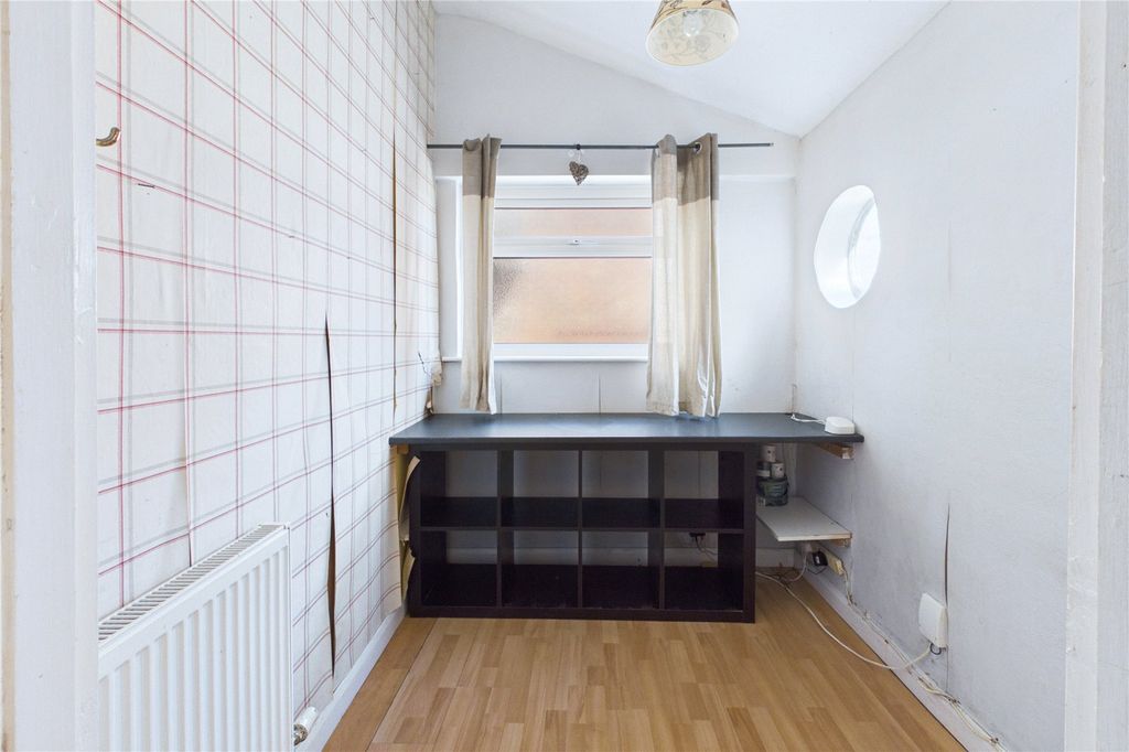 Property photo 3 of 16 Picture No. 03