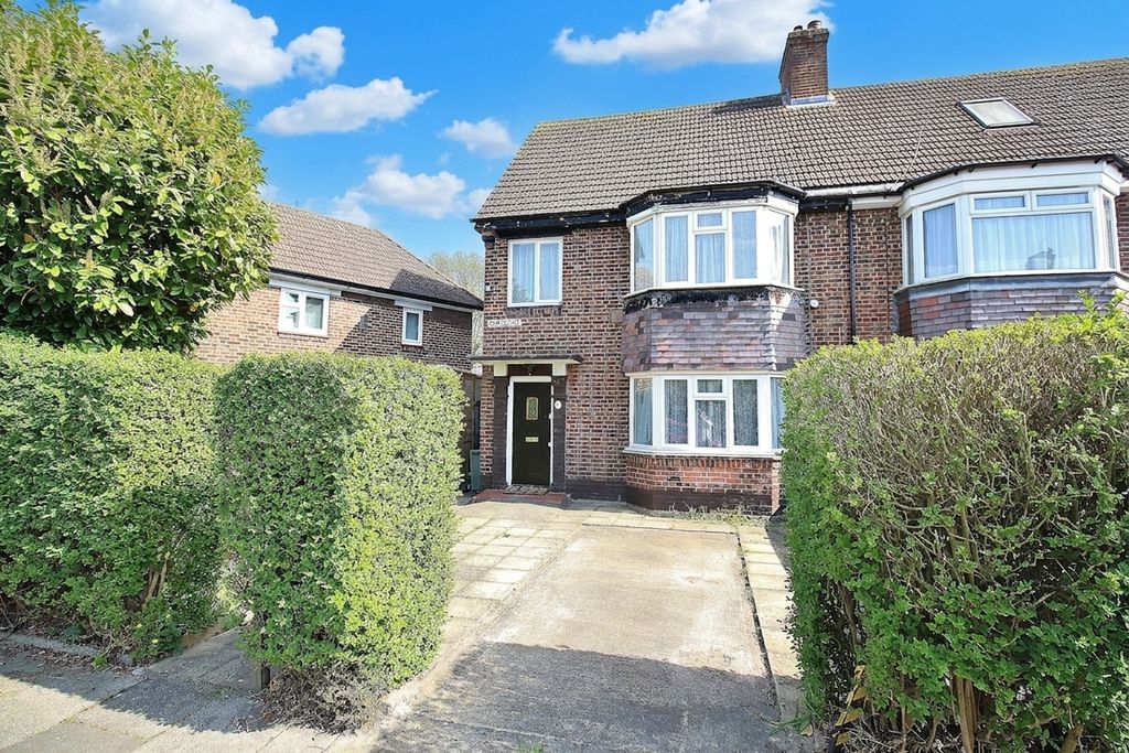 Property photo 1 of 9