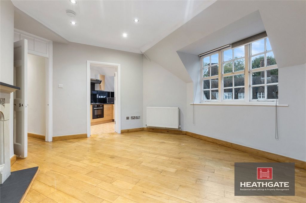 Property photo 3 of 14 Picture-No-74-3