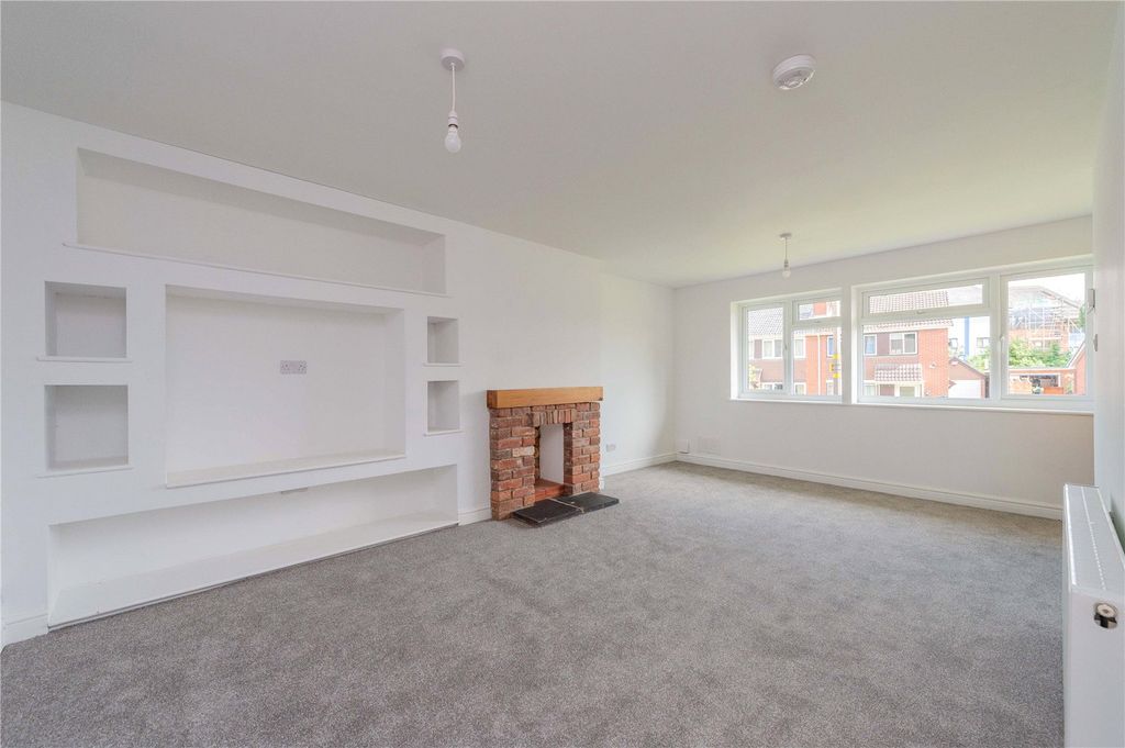 Property photo 3 of 18 Picture No. 06