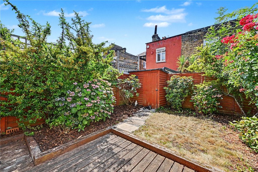 Property photo 3 of 15 Picture No. 11